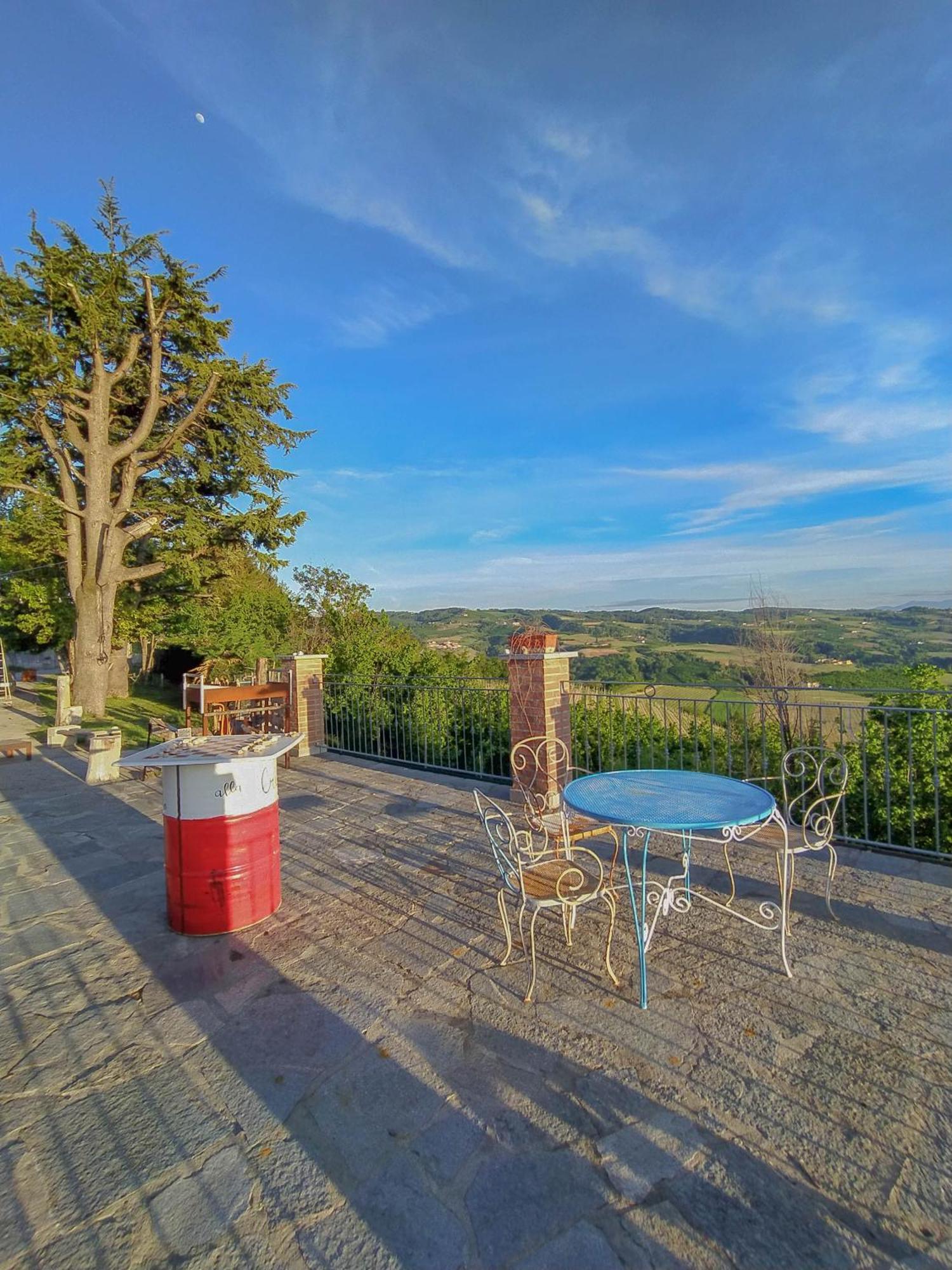 B&B La Buonora Sinio Extérieur photo